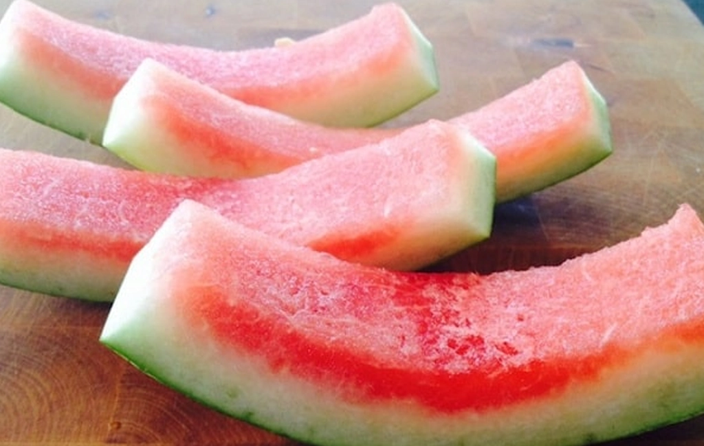 جرم گیری کتری برقی با پوست هندوانه