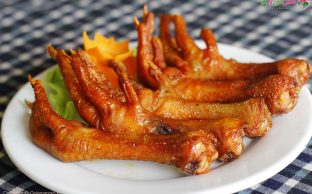 باور غلط بزرگ آیا واقعاً باید پای مرغ بخورید؟ راهنمای مفاصل و کلاژن